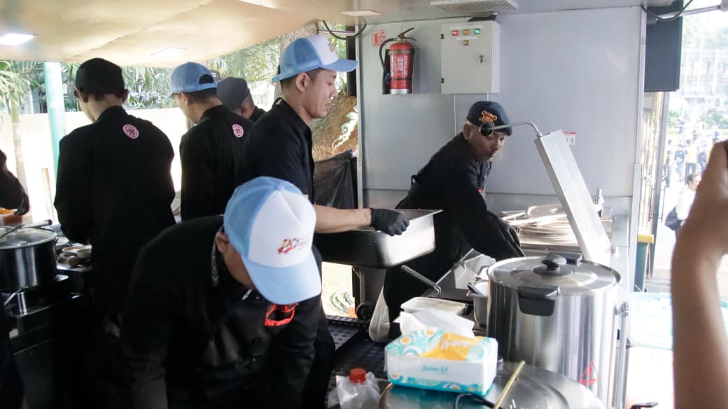 Chef Hideki: 250 Porsi Nasi Goreng Habis Semua di Dapur Jaga Jakarta