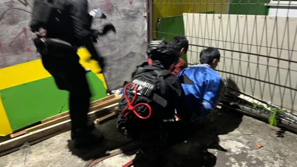 Brimob Polda Metro Jaya Bergerak Cepat Bubarkan Tawuran di Ciputat, 2 Orang dan 3 Celurit Diamankan