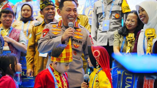 Polisi bagi Anak-Anak: Hadir, Menolong, Melindungi